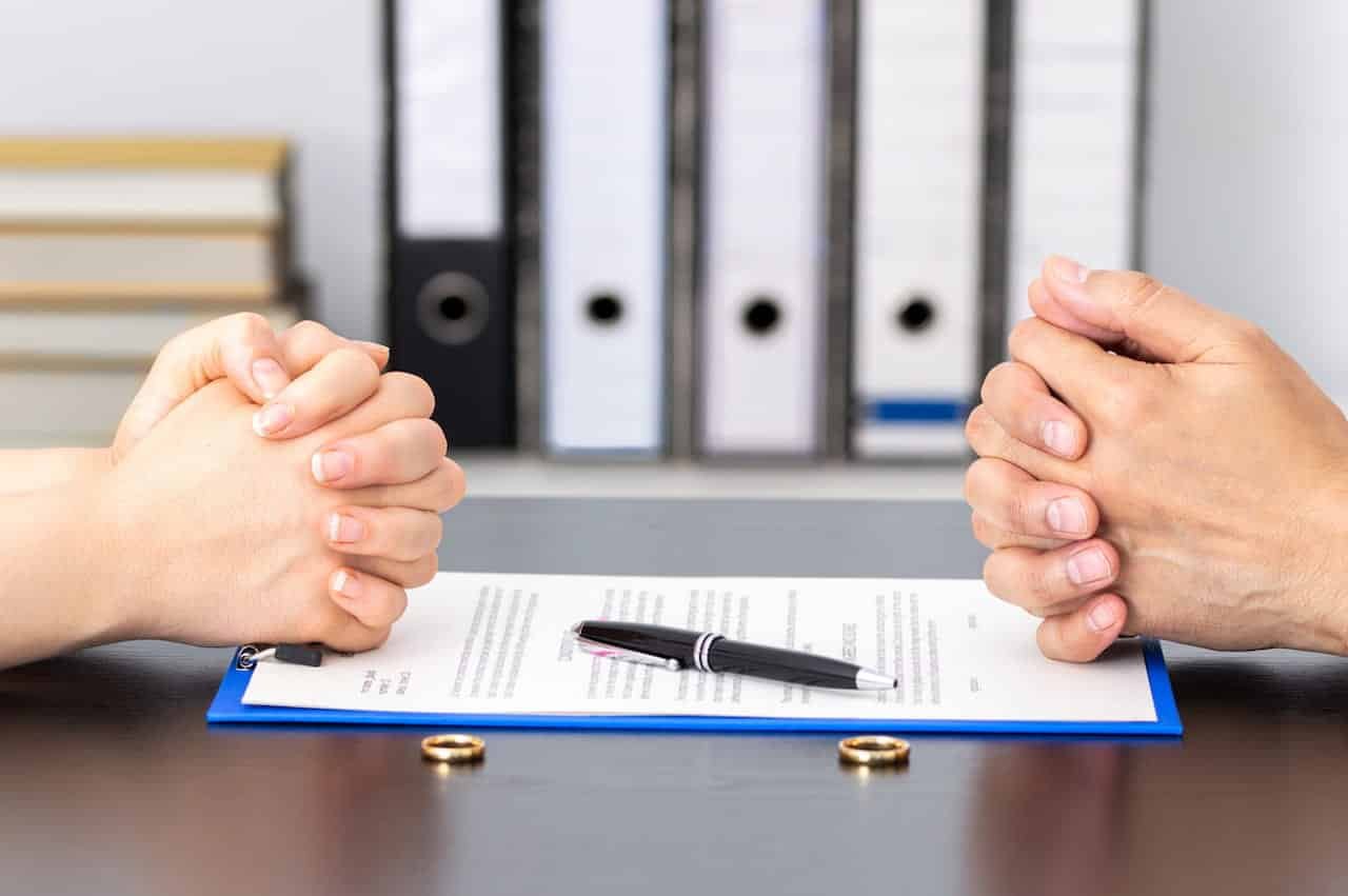 Leia mais sobre o artigo Divórcio Extrajudicial: Como Funciona e Quais as Vantagens?